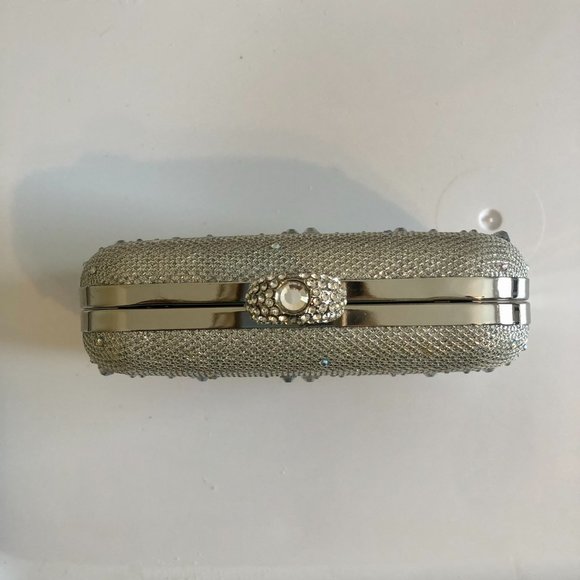 Charming Charlie RSVP Silver Ring Clutch - Picture 3 of 3